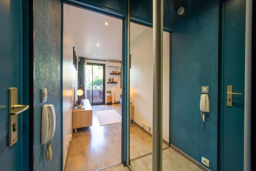Air-Conditioned Apartment With Private Parking 马赛 外观 照片